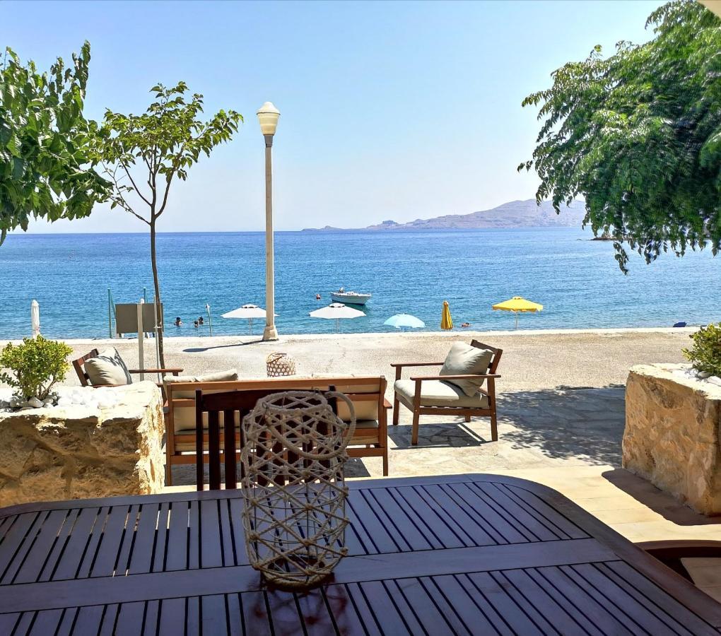 Willa Relax Seaside House By Living In Blue CCharaki Zewnętrze zdjęcie