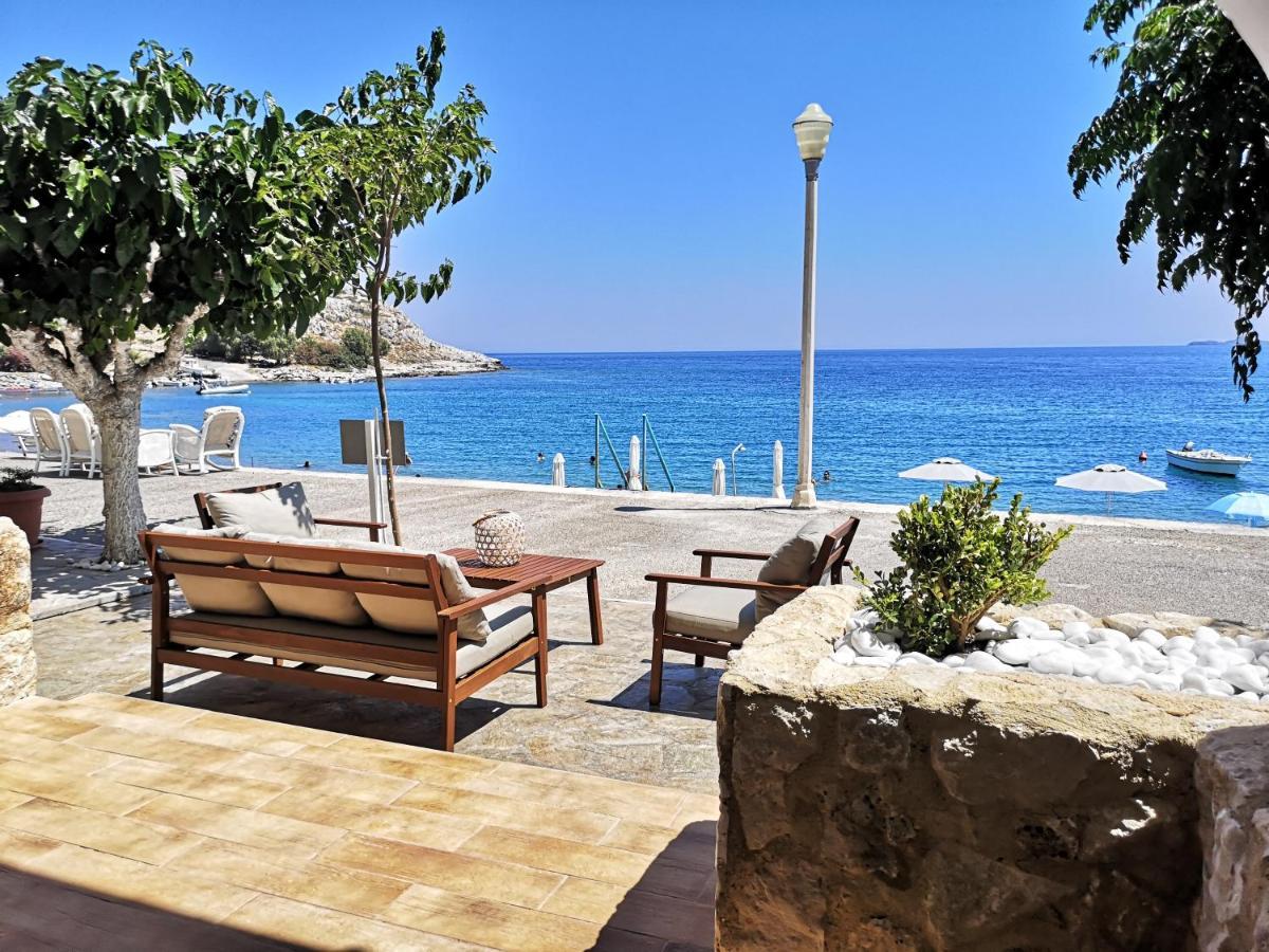 Willa Relax Seaside House By Living In Blue CCharaki Zewnętrze zdjęcie