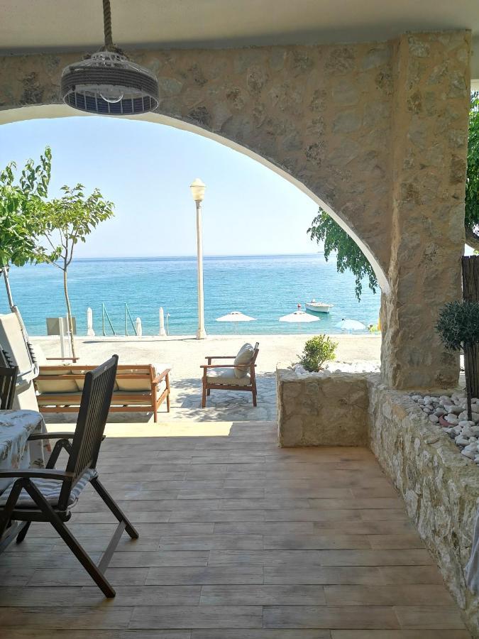 Willa Relax Seaside House By Living In Blue CCharaki Zewnętrze zdjęcie