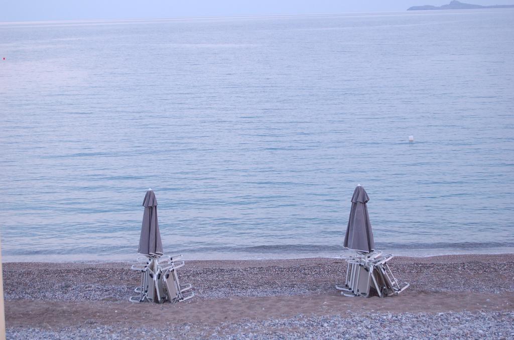 Willa Relax Seaside House By Living In Blue CCharaki Zewnętrze zdjęcie